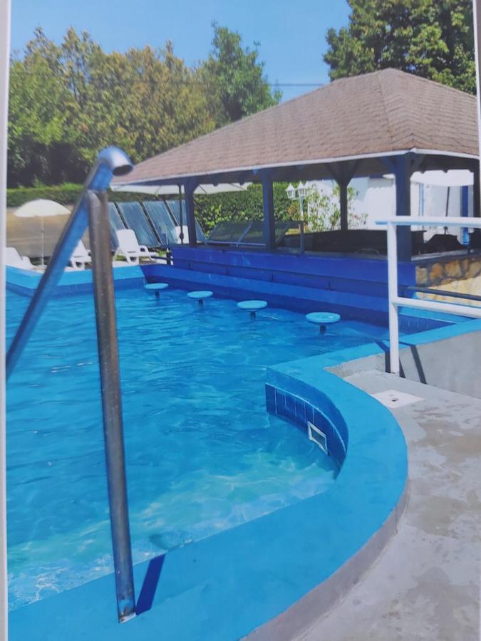 Tulipan Bungalow Camping Resort Gyenesdiás Buitenkant foto